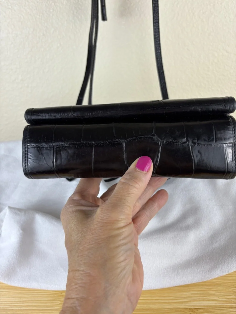 Brighton Black Croc-Embossed Crossbody Wallet Purse Heart Clasp W/Bag VTG